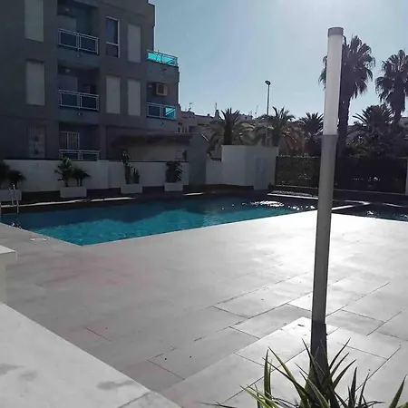 Gaia Met Dakterras Middenin Torrevieja