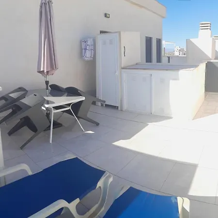 Gaia Met Dakterras Middenin Torrevieja